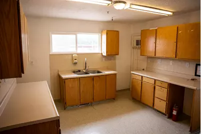 1545 W State St, Hurricane, UT 84737 - Photo 28