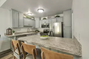 251 S Parkside Ct, Provo, UT 84601 - Photo 8