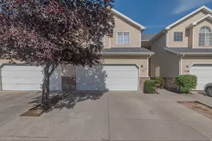 251 S Parkside Ct, Provo, UT 84601 - Photo 2