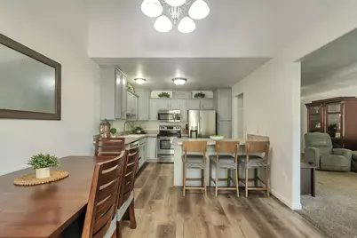 251 S Parkside Ct, Provo, UT 84601 - Photo 4