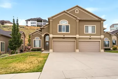 725 Eagle Pass, North Salt Lake, UT 84054 - Photo 2