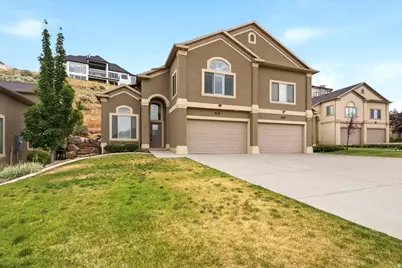 725 Eagle Pass, North Salt Lake, UT 84054 - Photo 1