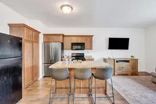 280 N 680 E, Vineyard, UT 84059 - Photo 2