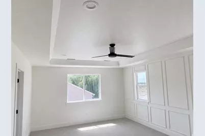 763 W Summerhill Ln, Centerville, UT 84014 - Photo 14