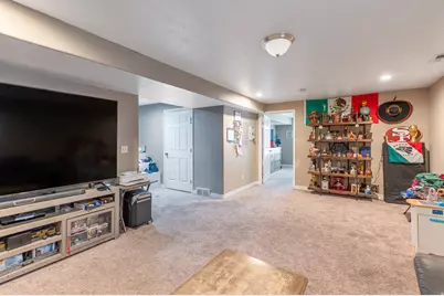 7568 S 4730 W, West Jordan, UT 84084 - Photo 38