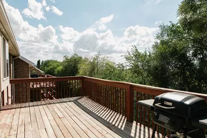 104 S Ridgeview Dr, Orem, UT 84058 - Photo 44