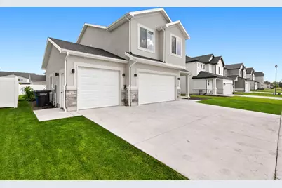374 W Ropelato Dr, Nibley, UT 84321 - Photo 4