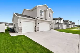 374 W Ropelato Dr, Nibley, UT 84321 - Photo 4