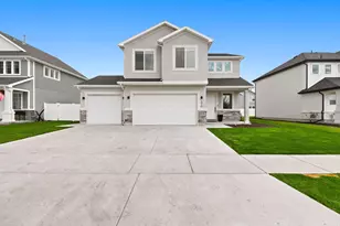 374 W Ropelato Dr, Nibley, UT 84321 - Photo 2