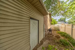 4223 S 600 W, Riverdale, UT 84405 - Photo 48
