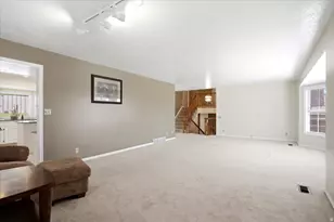 1388 N Hillsboro Dr, Layton, UT 84040 - Photo 4