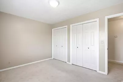 1388 N Hillsboro Dr, Layton, UT 84040 - Photo 28