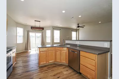 13531 S Skipperling Ln, Riverton, UT 84096 - Photo 8