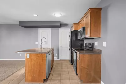 2461 S Gilmour St, West Haven, UT 84401 - Photo 8