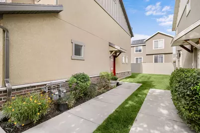 2461 S Gilmour St, West Haven, UT 84401 - Photo 2