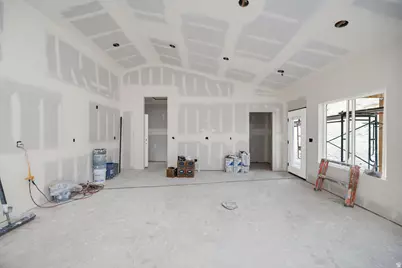642 E 250 N, Providence, UT 84332 - Photo 10