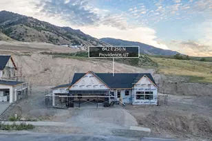 642 E 250 N, Providence, UT 84332 - Photo 2