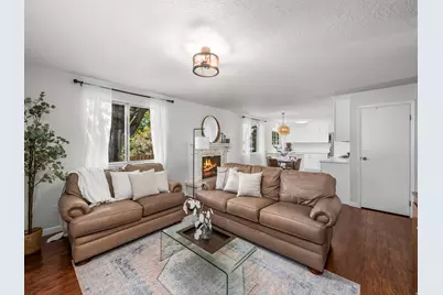 4155 N Crestview Ave, Provo, UT 84604 - Photo 4