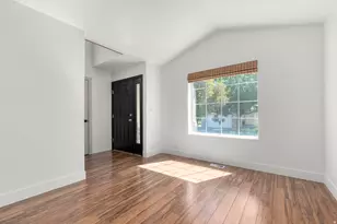1982 N Trellis Pl W, Saratoga Springs, UT 84045 - Photo 4