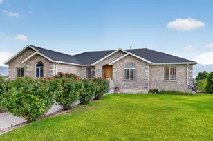 305 N Center St, Moroni, UT 84646 - Photo 42