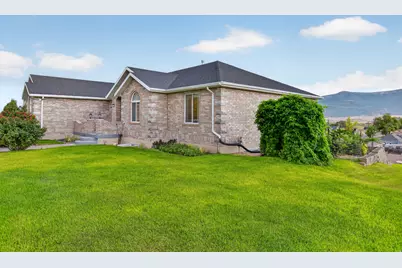 305 N Center St, Moroni, UT 84646 - Photo 42