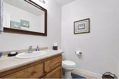 305 N Center St, Moroni, UT 84646 - Photo 16