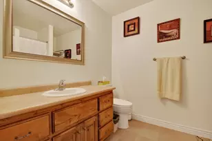 305 N Center St, Moroni, UT 84646 - Photo 18