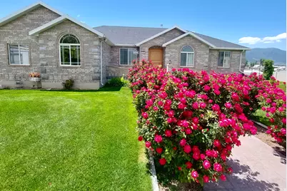 305 N Center St, Moroni, UT 84646 - Photo 4