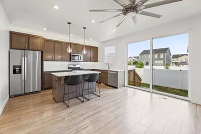 5124 N Espalier Dr, Eagle Mountain, UT 84005 - Photo 6