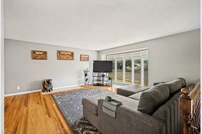 2142 W 5900 S, Roy, UT 84067 - Photo 2