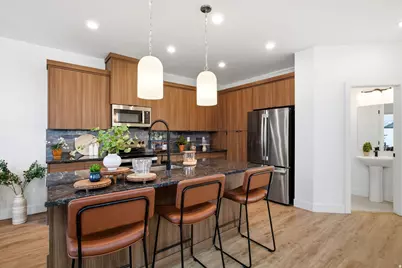 191 E 210 N, North Salt Lake, UT 84054 - Photo 2