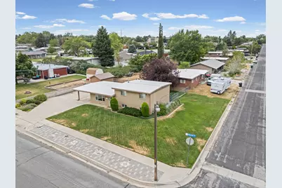323 N Holiday Dr E, Brigham City, UT 84302 - Photo 20