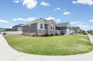 4674 N Ibapah St, Eagle Mountain, UT 84005 - Photo 2