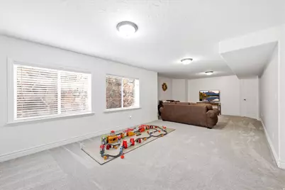 9604 N Apple Ct W, Cedar Hills, UT 84062 - Photo 22
