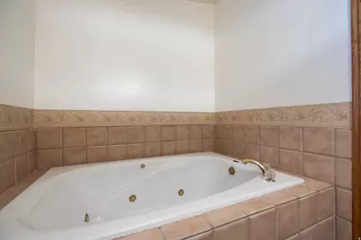 8745 S 1595 E, Sandy, UT 84093 - Photo 28