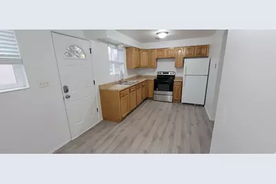 1862 E 3990 S, Holladay, UT 84124 - Photo 4