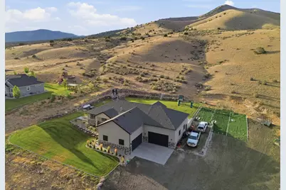 2056 Ridgeline Rd, Stockton, UT 84071 - Photo 2