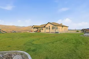 2056 Ridgeline Rd, Stockton, UT 84071 - Photo 36