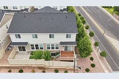 1303 E Weyburn Ln, Holladay, UT 84117 - Photo 10