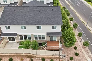 1303 E Weyburn Ln, Holladay, UT 84117 - Photo 10