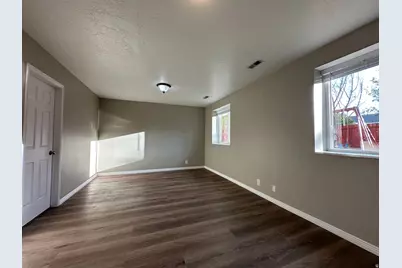 6092 S Longmore Dr W, Salt Lake City, UT 84118 - Photo 10