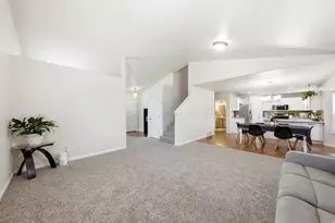 8534 S Maul Oak Dr, West Jordan, UT 84081 - Photo 6