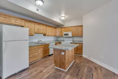 389 S State St #16, Provo, UT 84606 - Photo 4