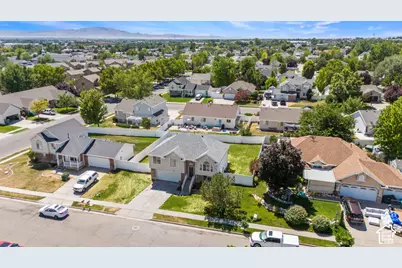 1873 N 25 E, Layton, UT 84041 - Photo 54