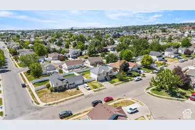 1873 N 25 E, Layton, UT 84041 - Photo 56