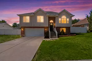 1873 N 25 E, Layton, UT 84041 - Photo 4