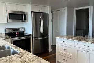 241 N Vine St E, Salt Lake City, UT 84103 - Photo 8