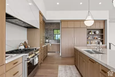 3726 N Devonshire Dr, Provo, UT 84604 - Photo 10