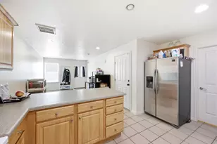 422 N Hodges Ln, Salt Lake City, UT 84116 - Photo 8