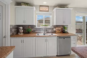 384 S Granite Cir, Santaquin, UT 84655 - Photo 16